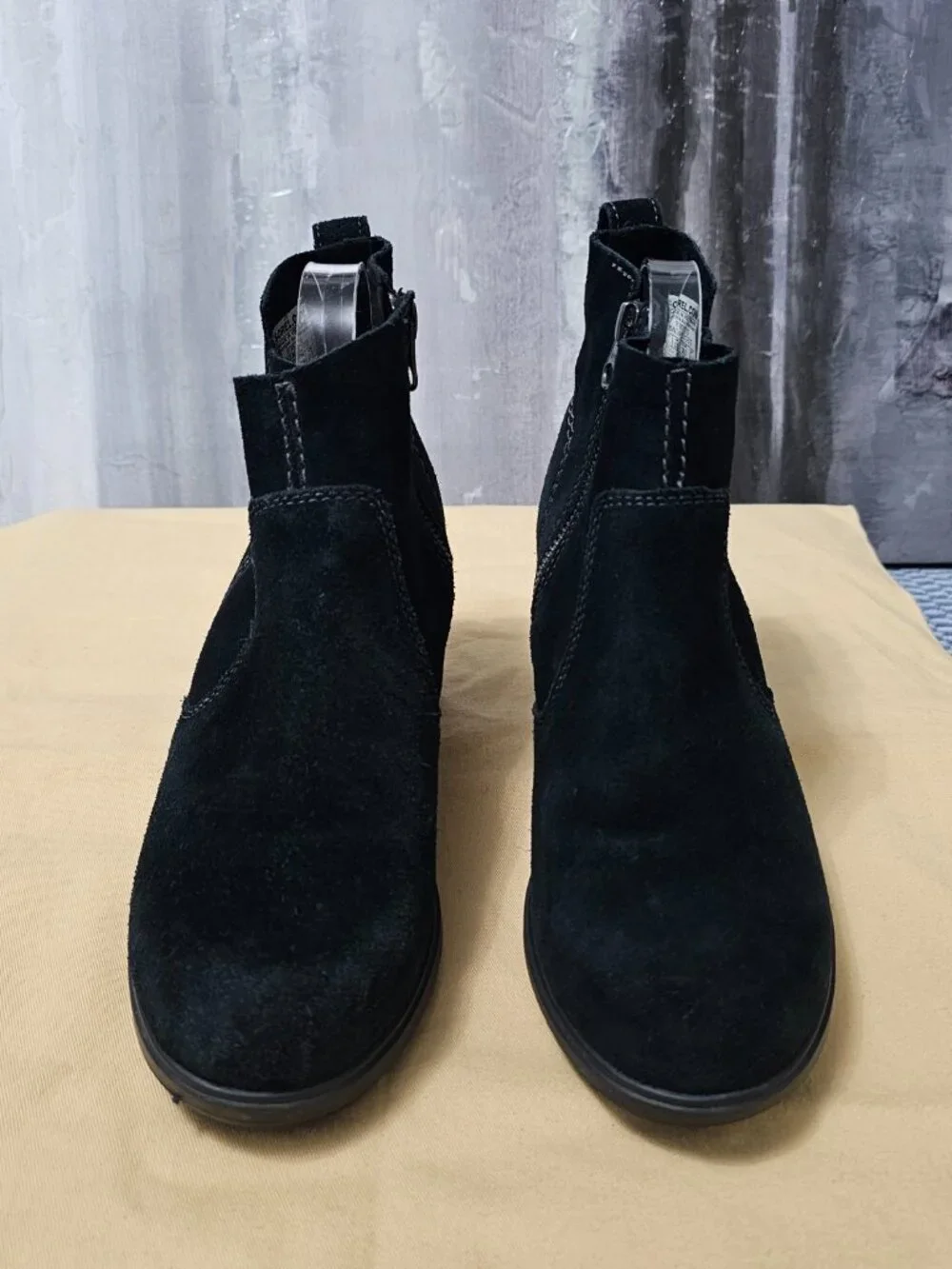 Sorel Black Suede Women's Pull on Chelsea Boots - Size 7.5